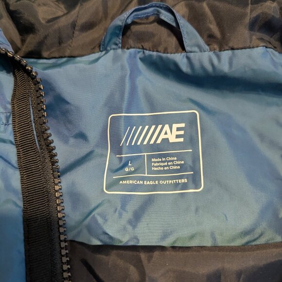 American Eagle men's lightweight windbreaker, dark teal, large - Picture 2 of 4